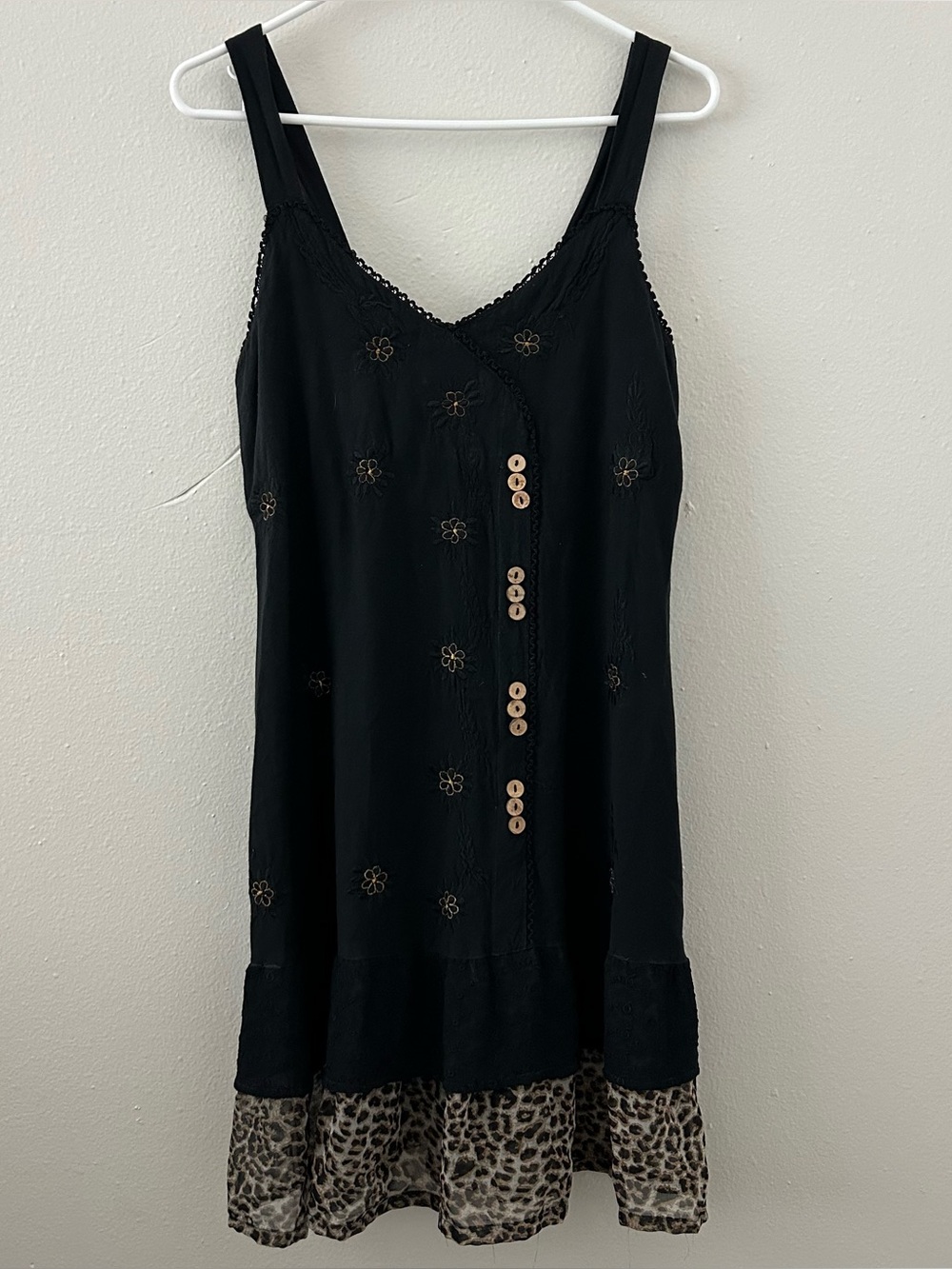 Raya Sun Boho Mini Dress Size L Black Tan Embroidered Leopard Print Ruffle 90s